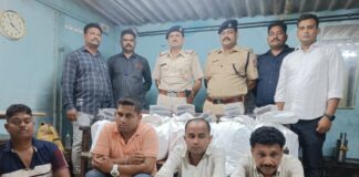 पुरी – अहमदाबाद एक्सप्रेस से 55.25 किलो गांजे के साथ चार गिरफ्तार