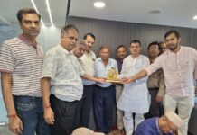 आडतिया कपडा एसोसिएशन सूरत के नये कार्यालय में पूजा संपन्न