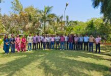 सीजीएसटी इंसपेक्टर अभिजात श्रीवास्तव की बर्खास्तगी का विरोध