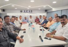 विषम वैश्विक परिस्थिति के बीच सूरत कपड़ा बाजार खा रहा हैं हिचकोलें