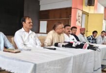 एंब्रॉयडरी मजदूर की समस्याओं का तत्काल समाधान किया जाए अन्यथा हम इस मामले को न्यायालय के समक्ष लेकर जाएंगे : नैषध देसाई